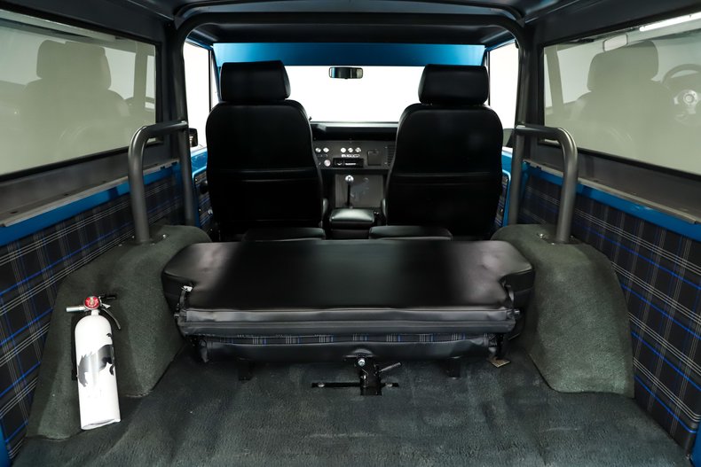 Ford-Bronco-1973-Electric-Blue-Black-13