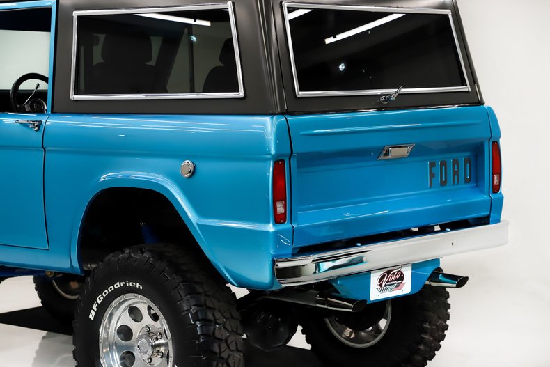 Ford-Bronco-1973-Electric-Blue-Black-18