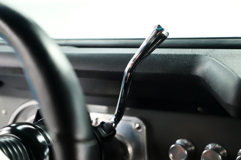 Ford-Bronco-1973-Electric-Blue-Black-2