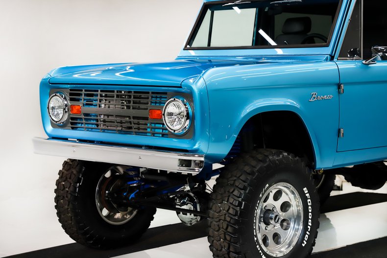 Ford-Bronco-1973-Electric-Blue-Black-29