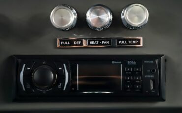 Ford-Bronco-1973-Electric-Blue-Black-32