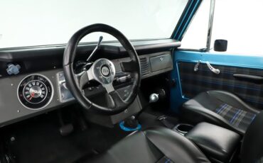 Ford-Bronco-1973-Electric-Blue-Black