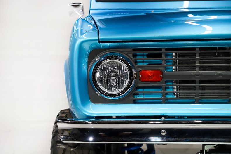 Ford-Bronco-1973-Electric-Blue-Black-38
