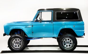 Ford-Bronco-1973-Electric-Blue-Black-47