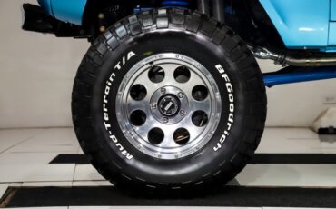 Ford-Bronco-1973-Electric-Blue-Black-6