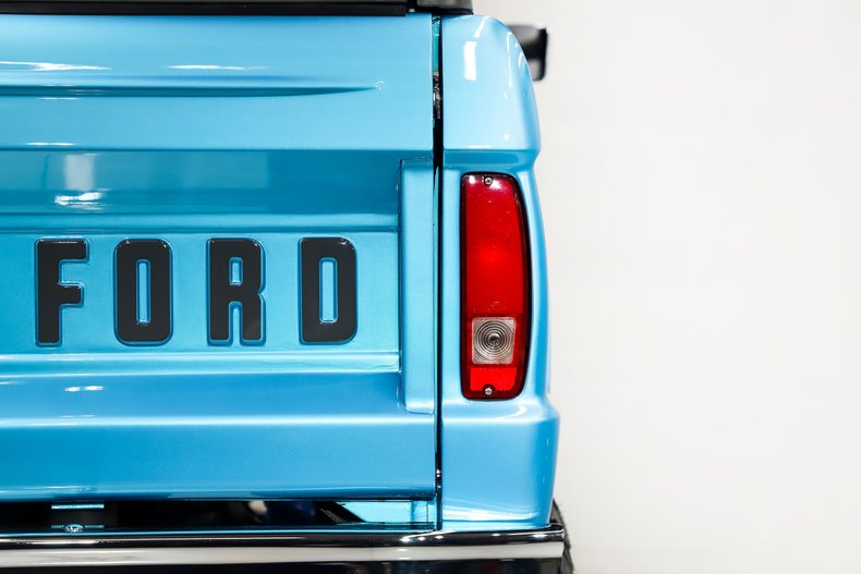 Ford-Bronco-1973-Electric-Blue-Black-9