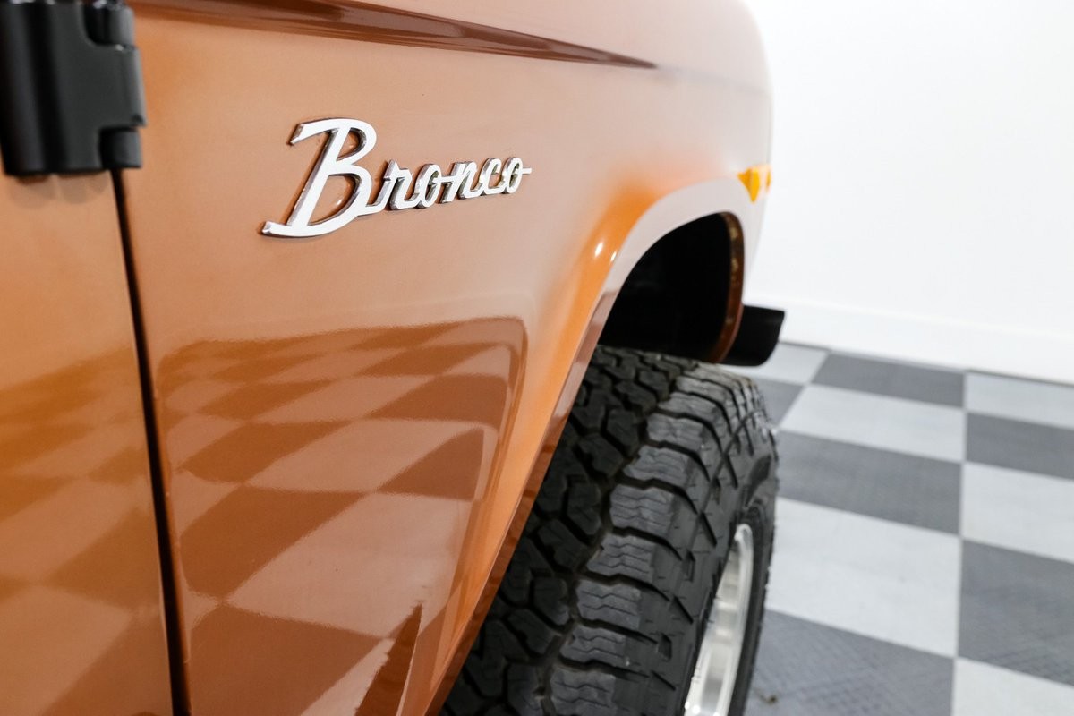 Ford-Bronco-1974-SUV-20