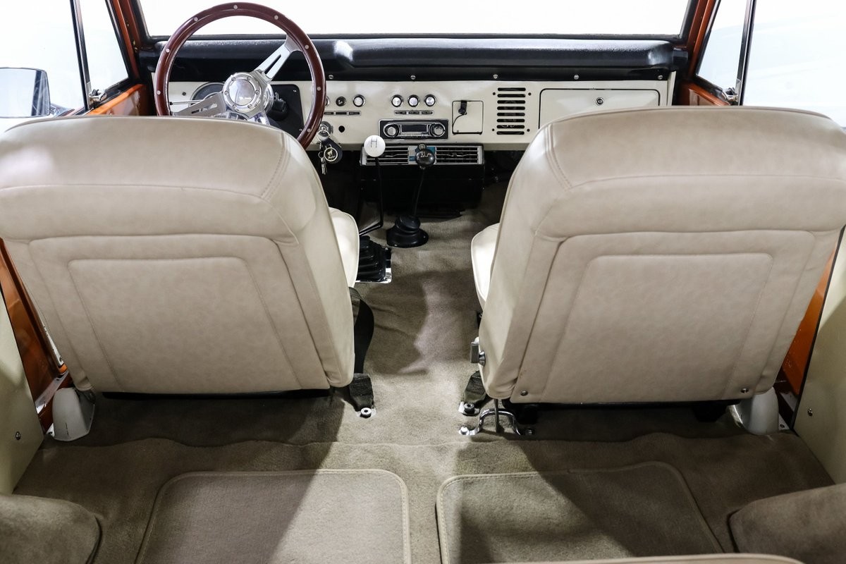 Ford-Bronco-1974-SUV-21