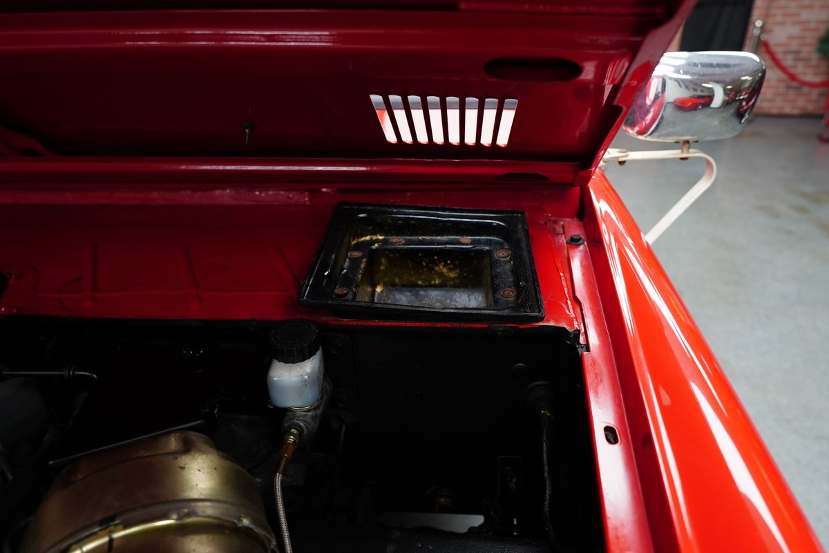 Ford-Bronco-1974-SUV-33