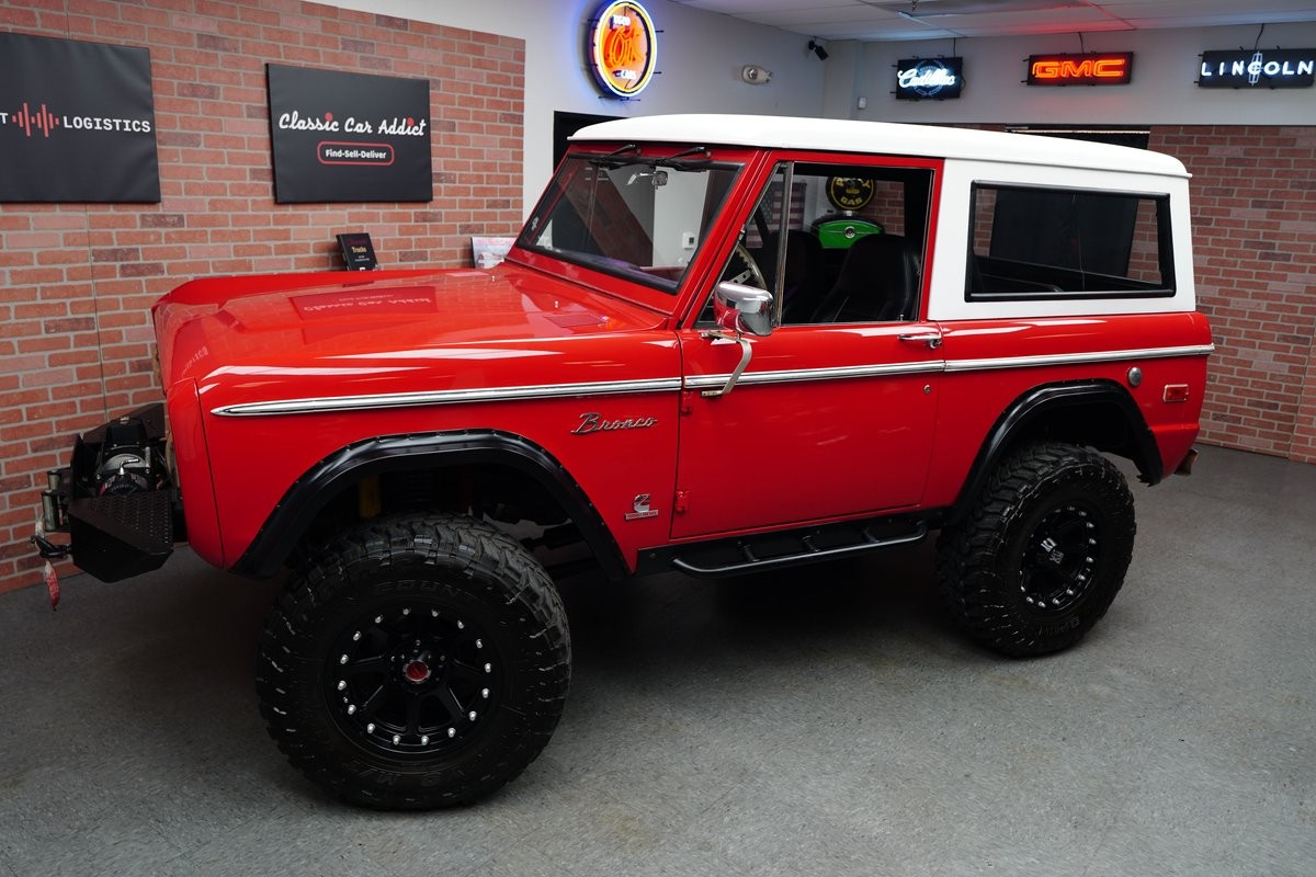 Ford-Bronco-1974-SUV-7