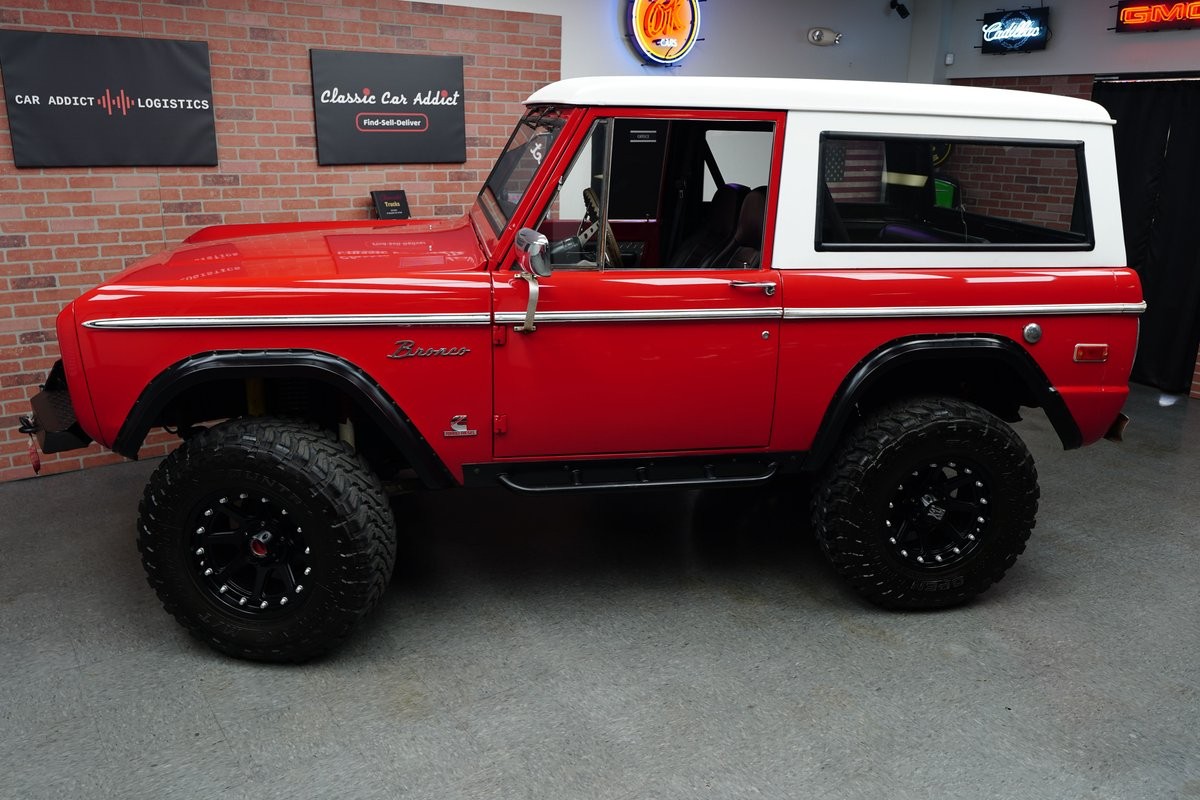Ford-Bronco-1974-SUV-8