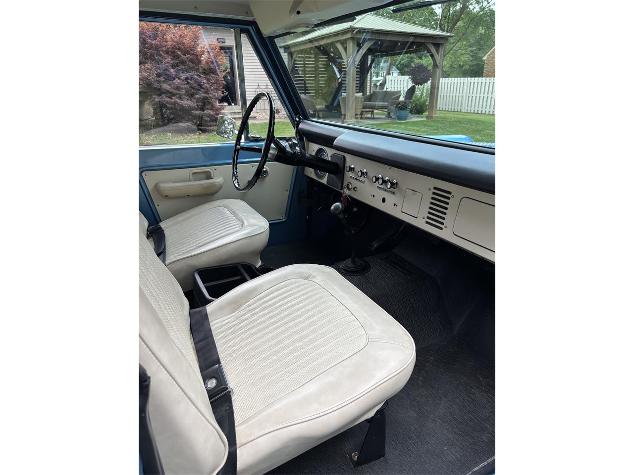 Ford-Bronco-1974-medium-blue-metallic-off-white-15