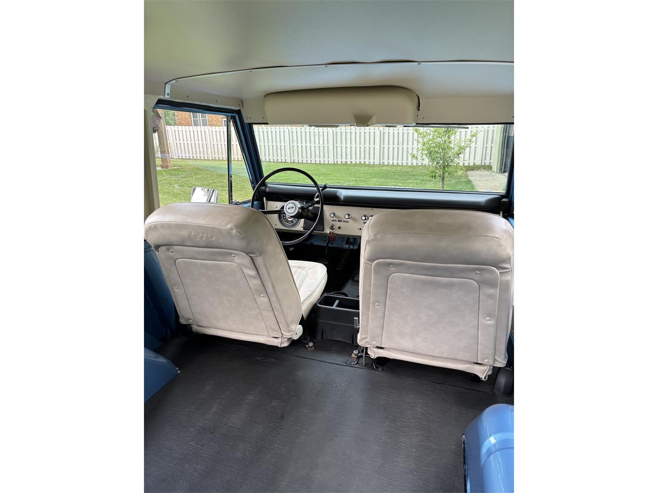 Ford-Bronco-1974-medium-blue-metallic-off-white-18