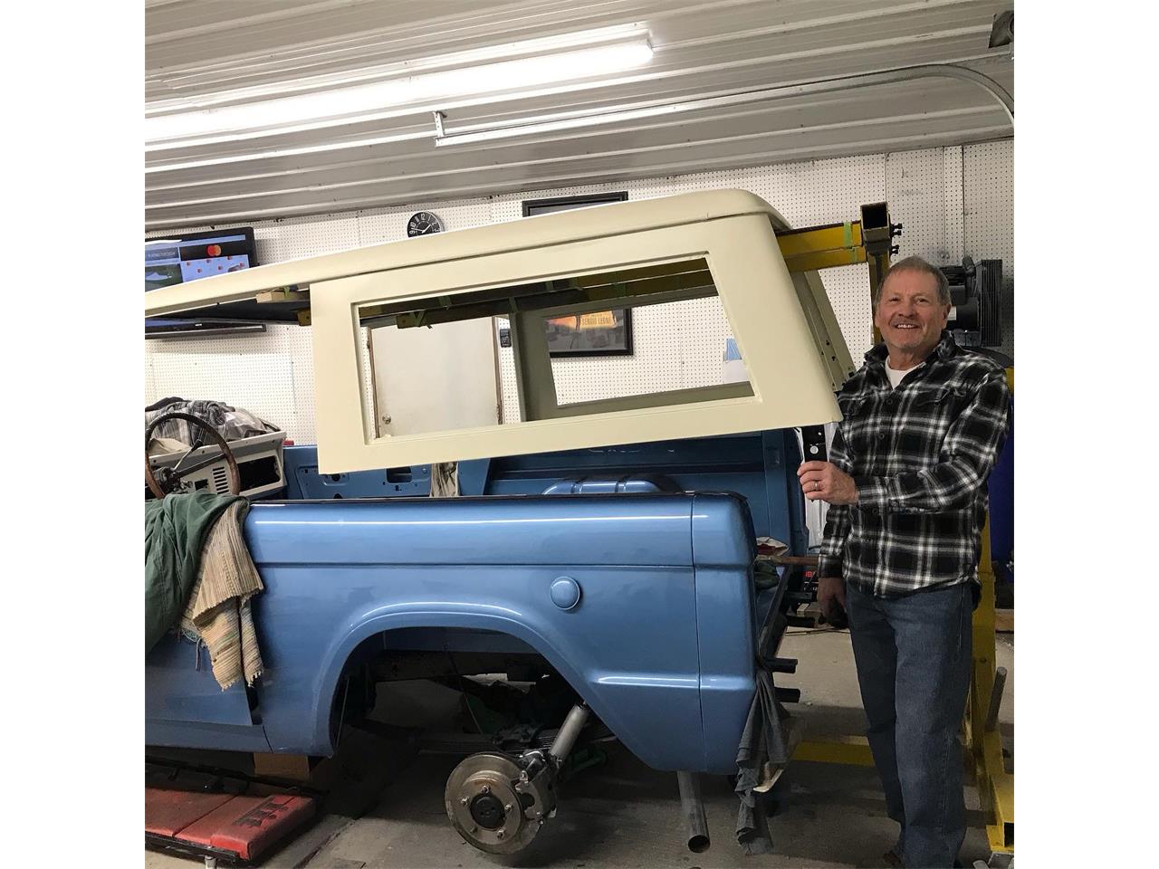 Ford-Bronco-1974-medium-blue-metallic-off-white-4