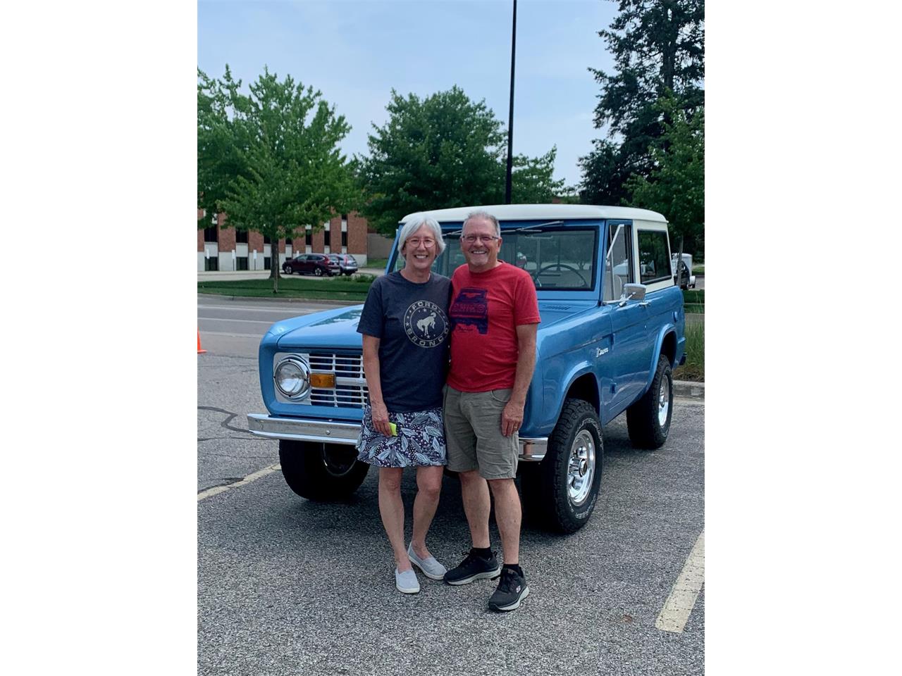 Ford-Bronco-1974-medium-blue-metallic-off-white-9