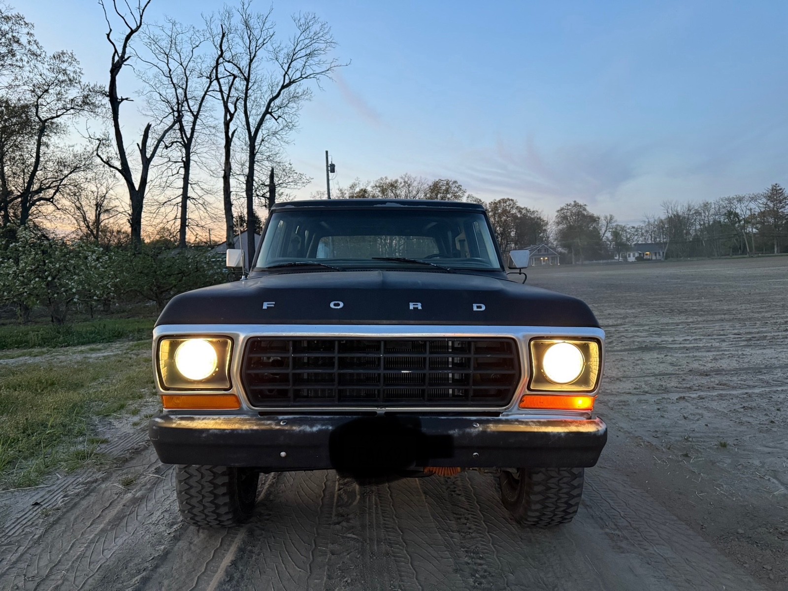 Ford-Bronco-1978-1