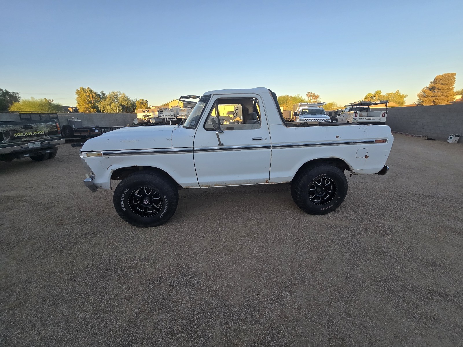 Ford-Bronco-1978-2