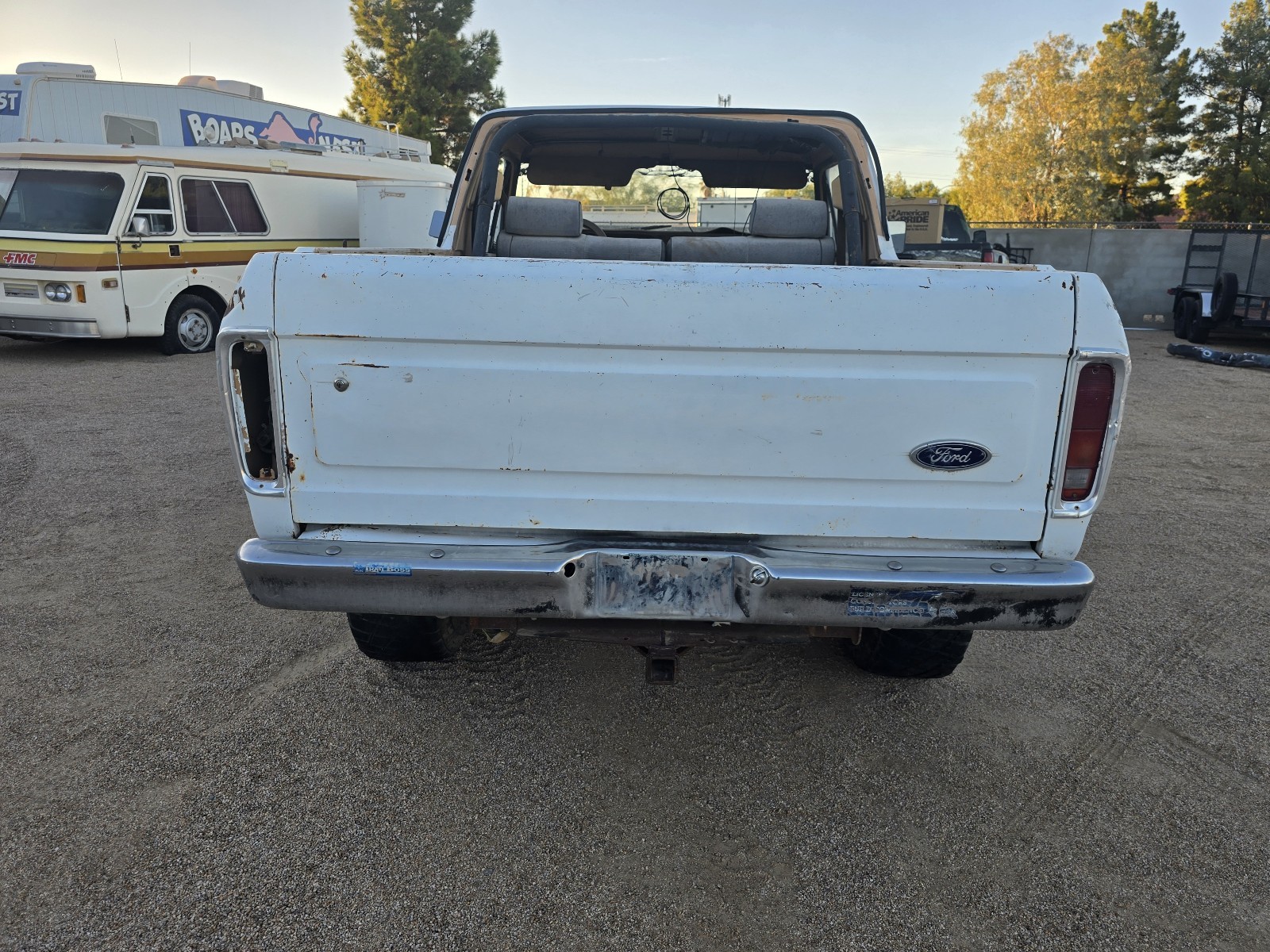 Ford-Bronco-1978-3