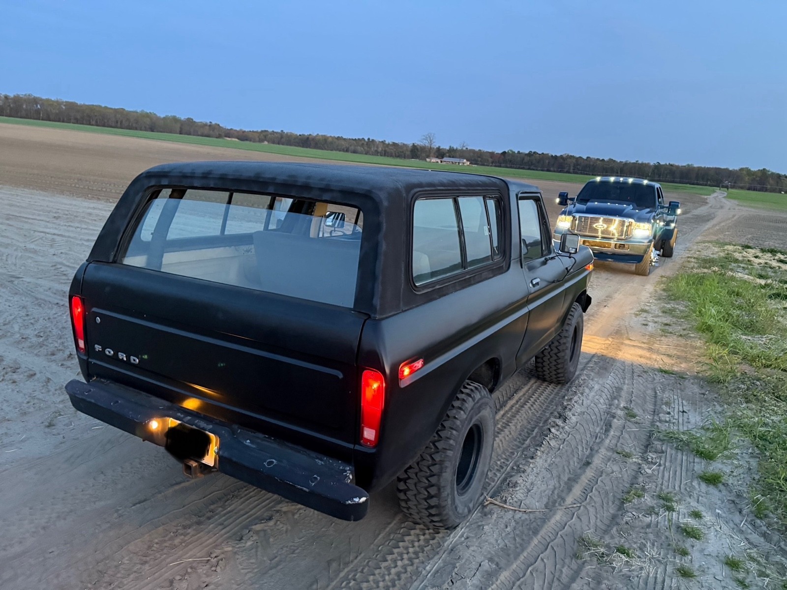 Ford-Bronco-1978-4