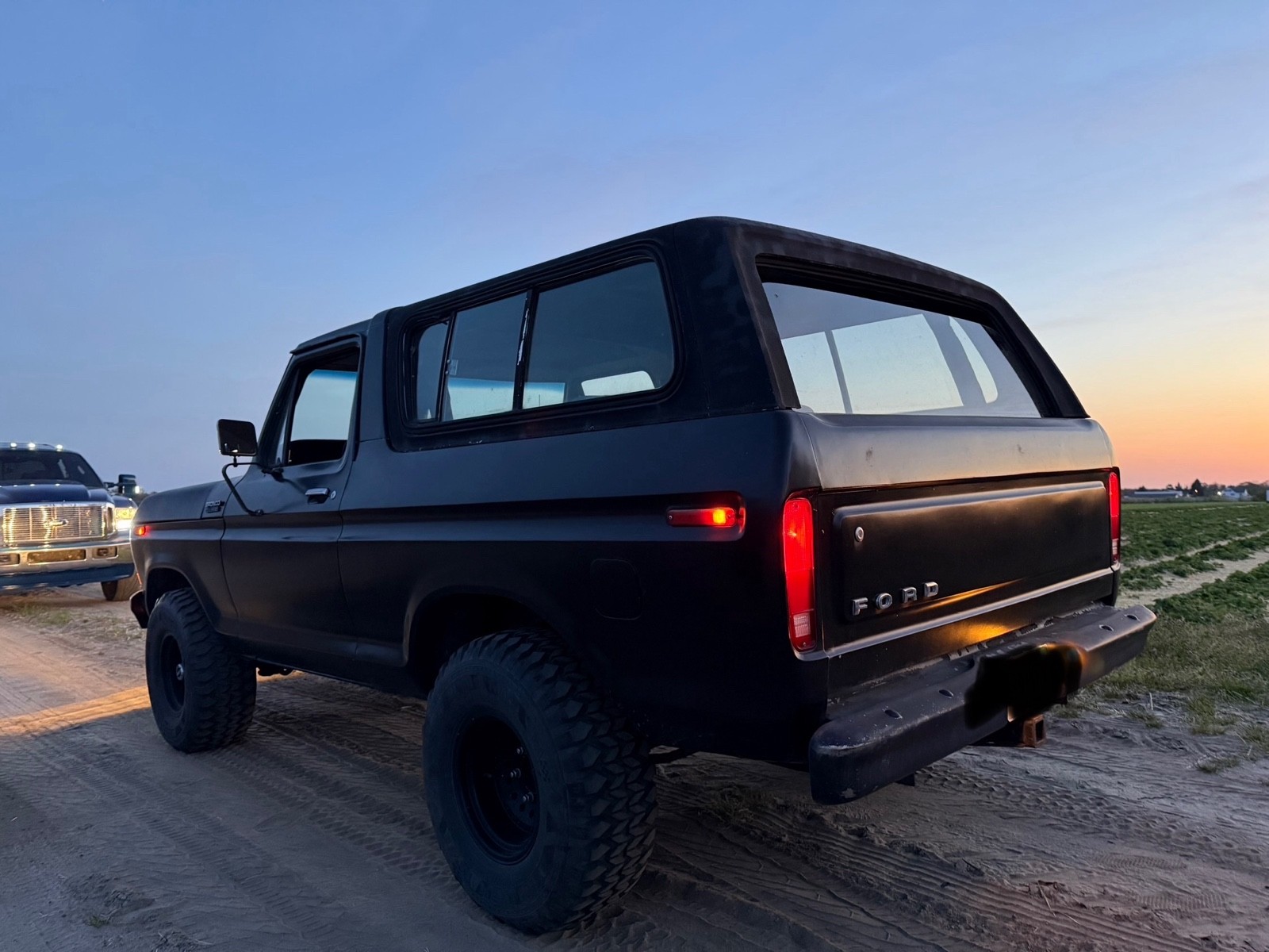Ford-Bronco-1978-6