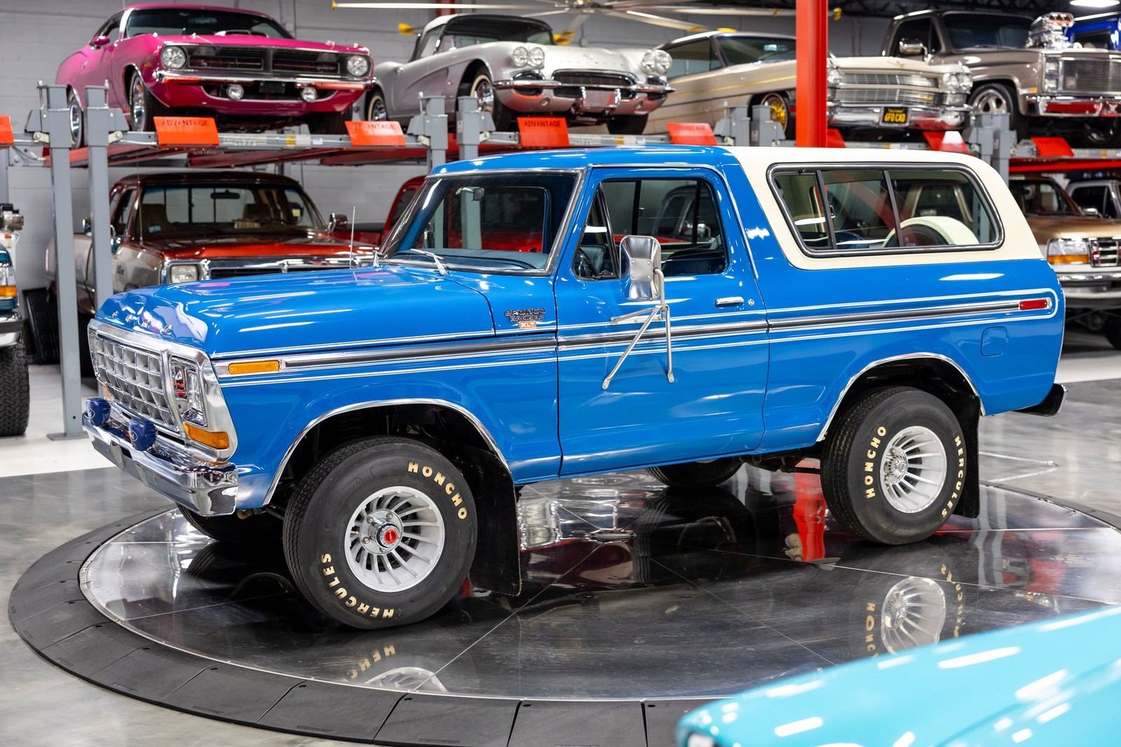 Ford-Bronco-1978-SUV-10