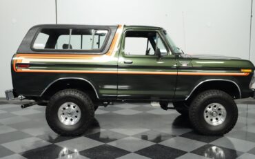 Ford-Bronco-1978-SUV-12