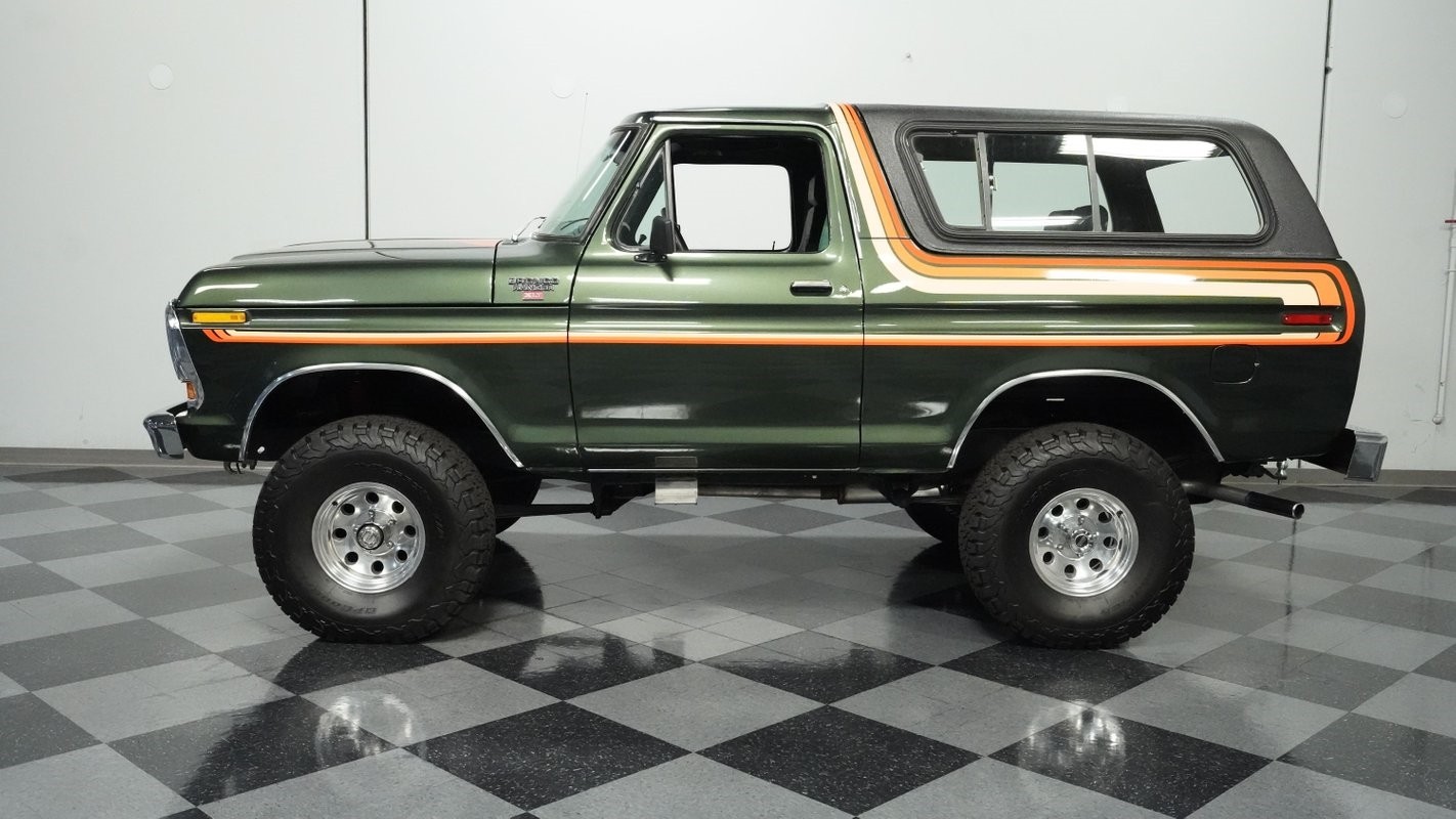 Ford-Bronco-1978-SUV-2