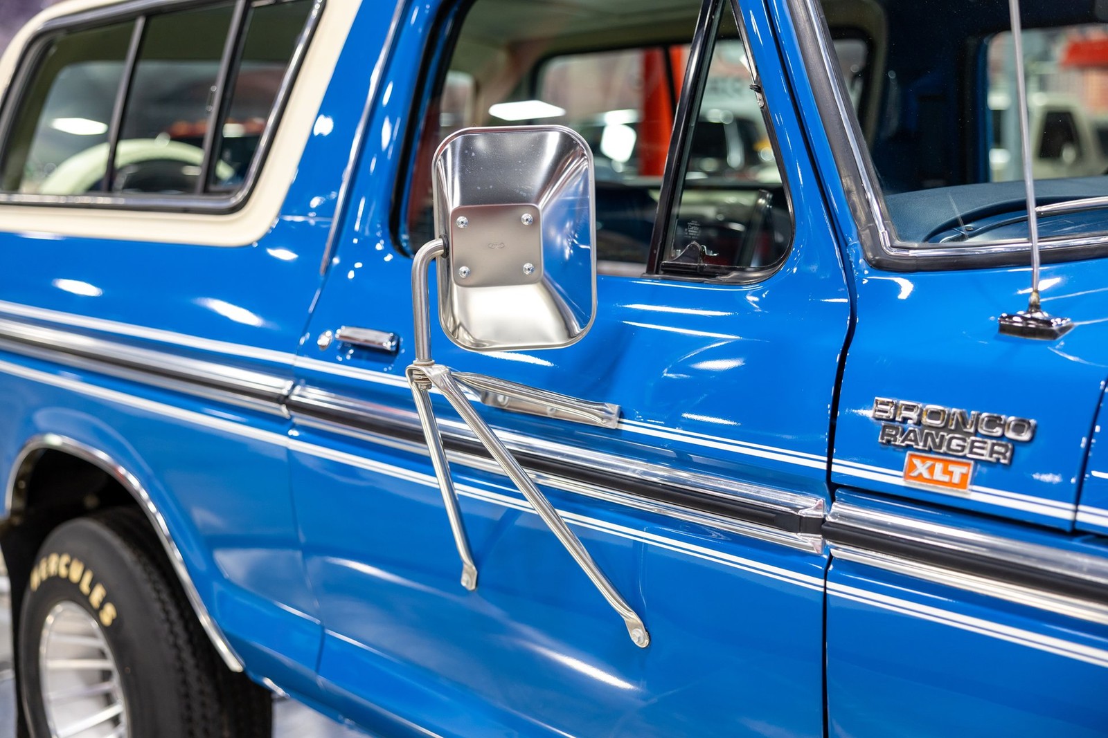 Ford-Bronco-1978-SUV-22