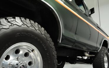 Ford-Bronco-1978-SUV-24