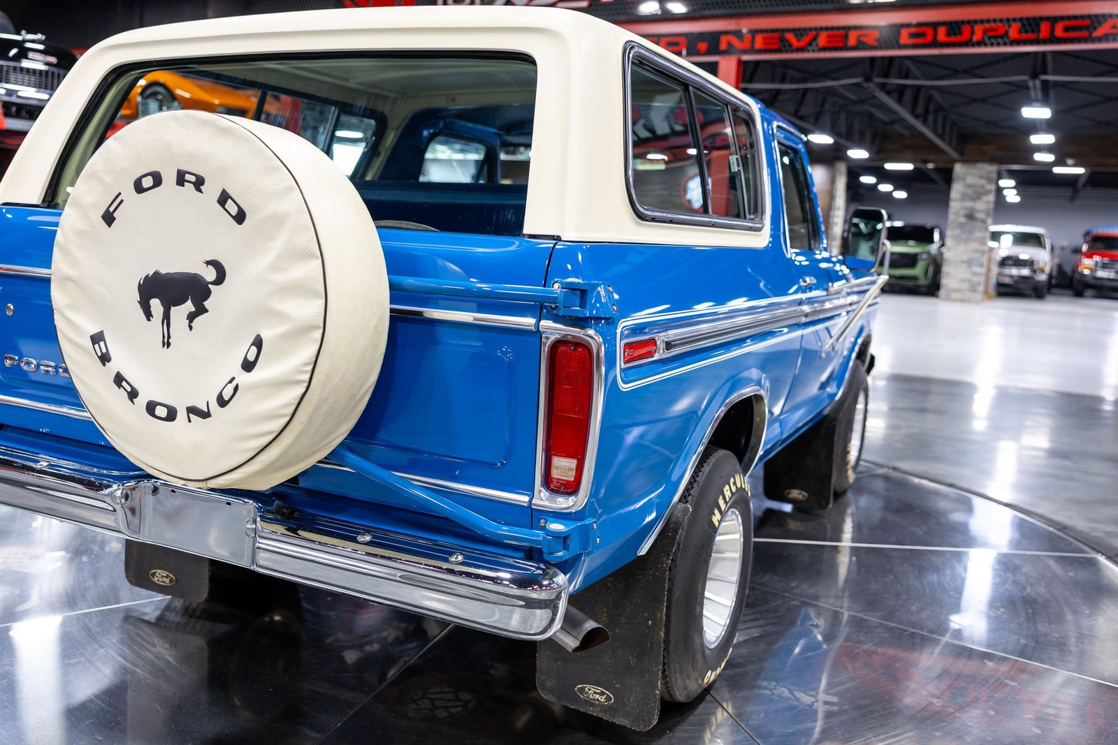 Ford-Bronco-1978-SUV-30