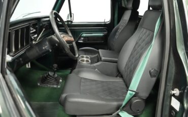 Ford-Bronco-1978-SUV-32