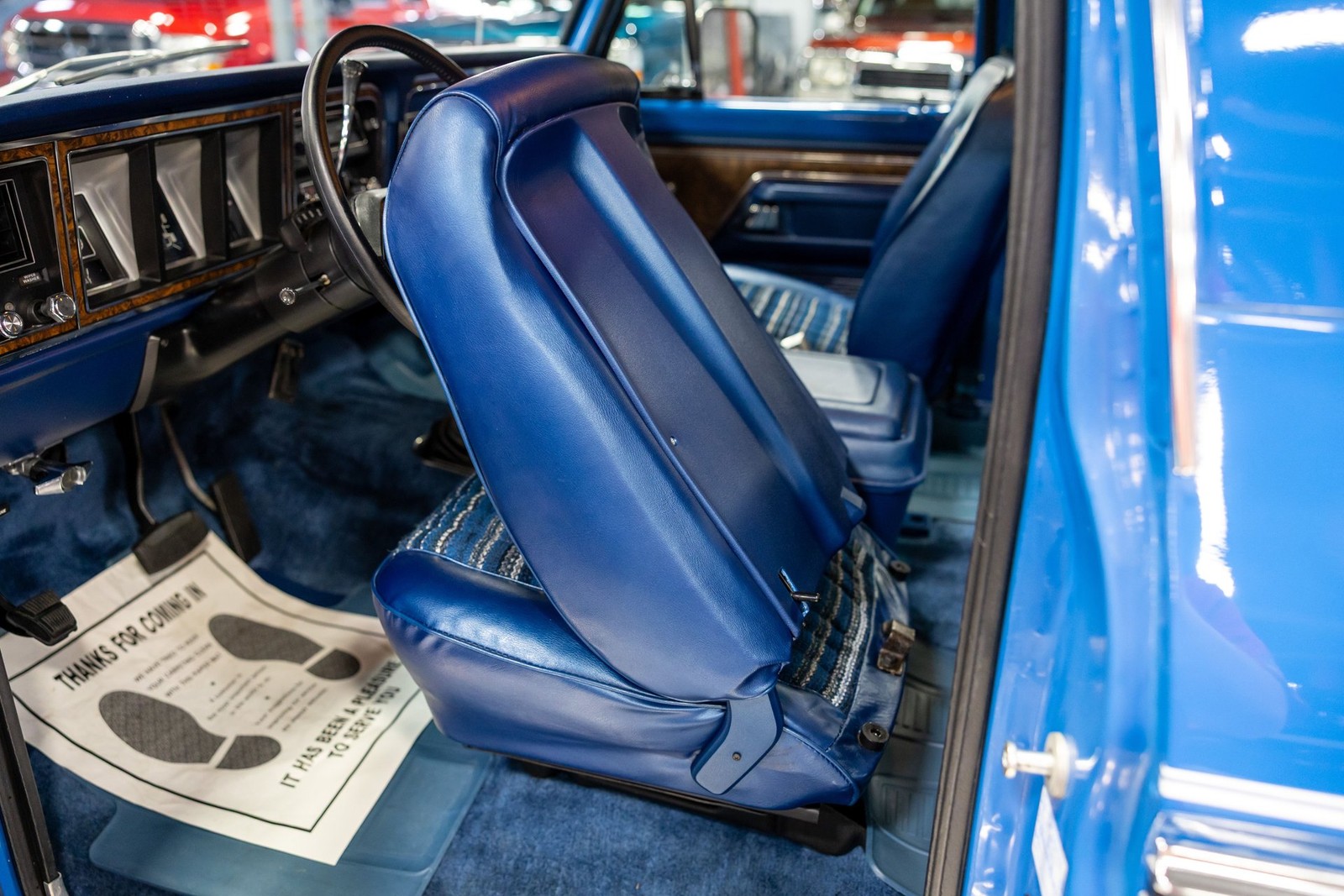 Ford-Bronco-1978-SUV-39