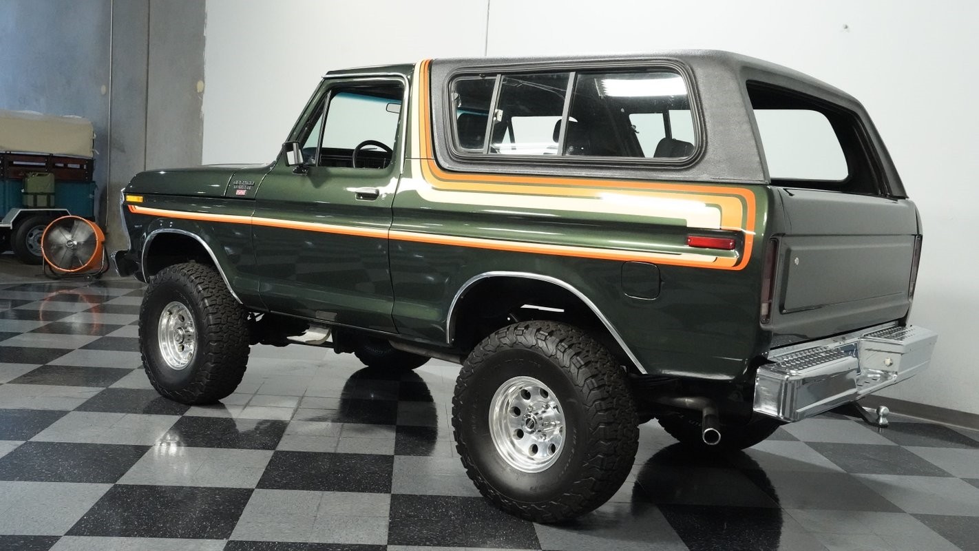 Ford-Bronco-1978-SUV-7