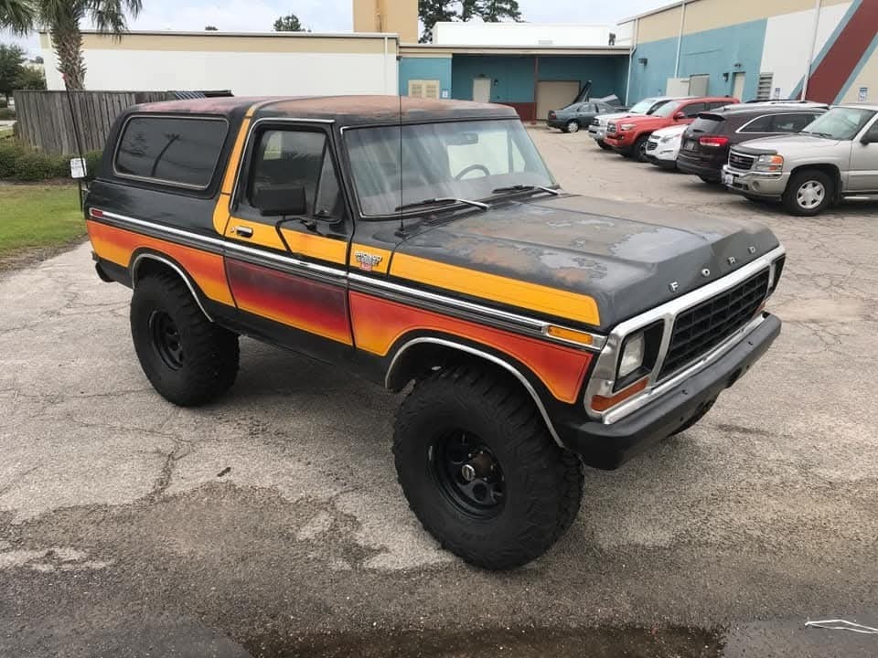 Ford-Bronco-1979-1
