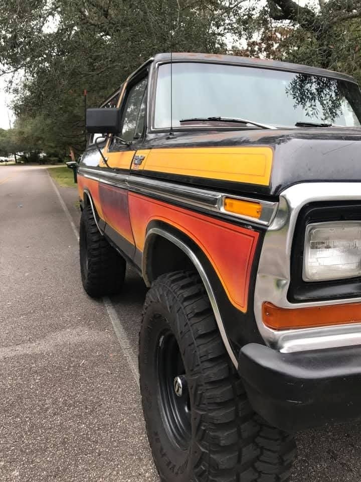 Ford-Bronco-1979-3
