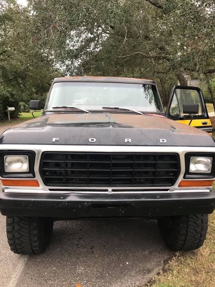 Ford-Bronco-1979-5