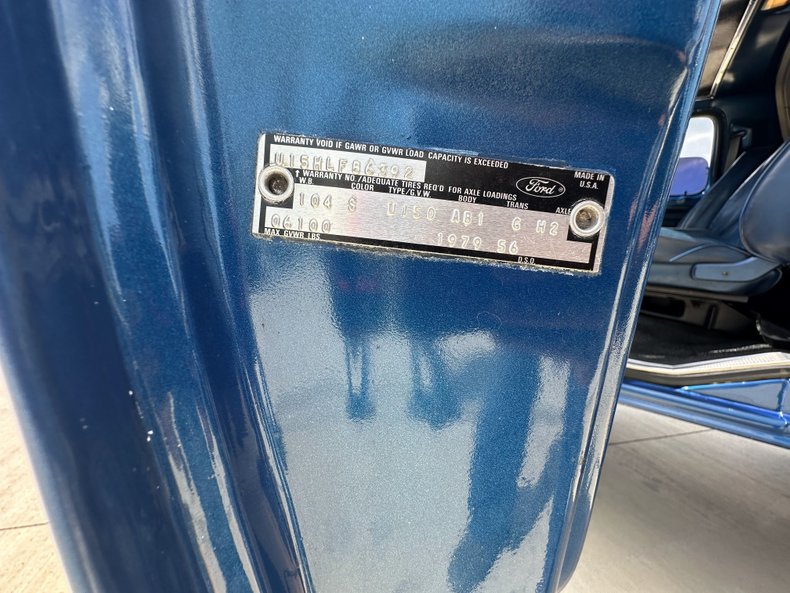 Ford-Bronco-1979-Blue-Metallic-Blue-33