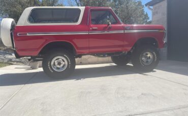 Ford-Bronco-1979-Red-Red-3