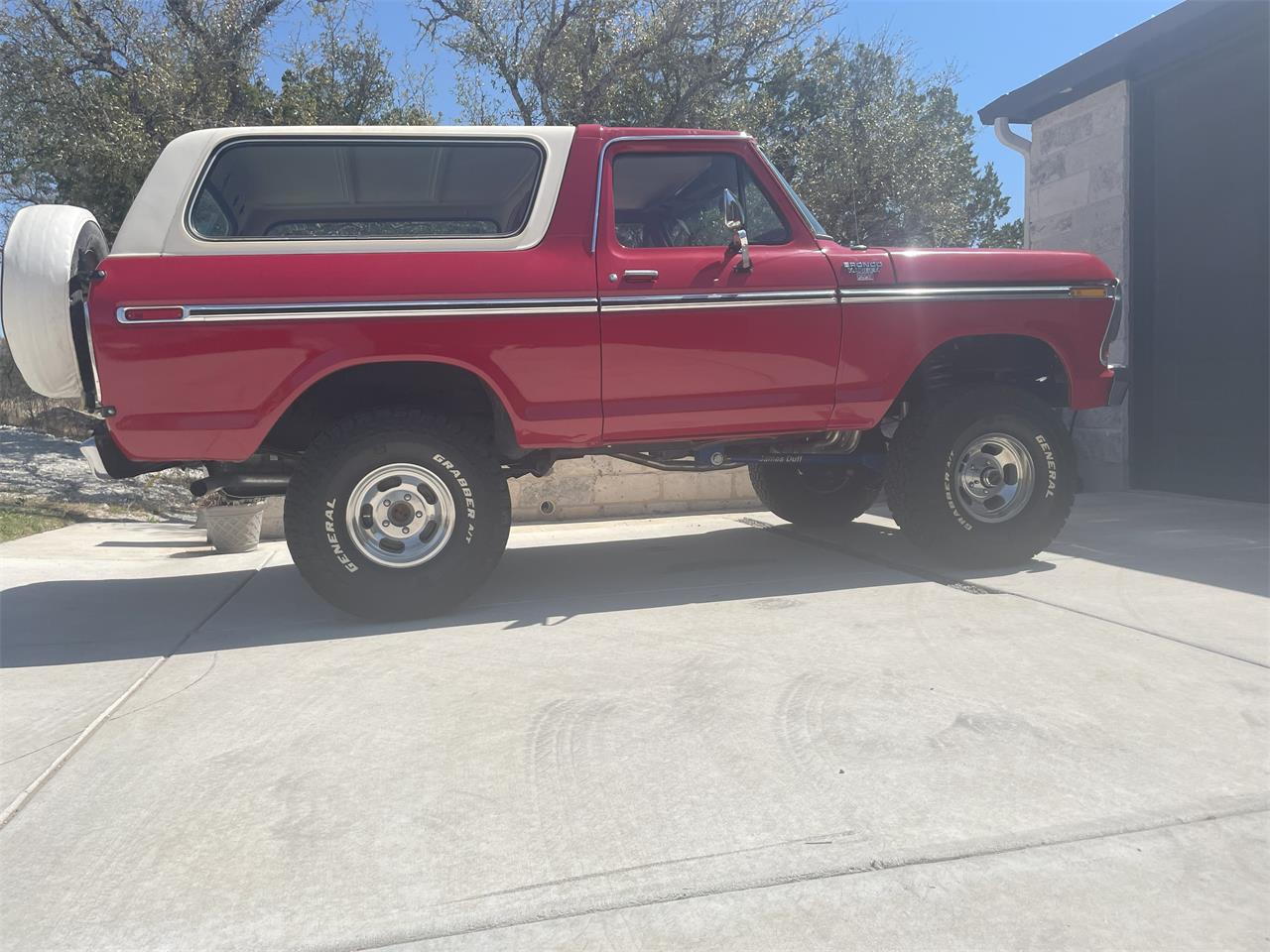 Ford-Bronco-1979-Red-Red-3