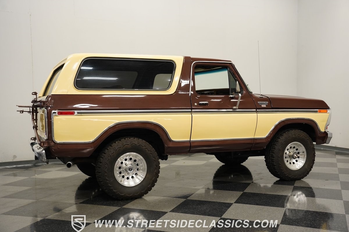 Ford-Bronco-1979-SUV-13