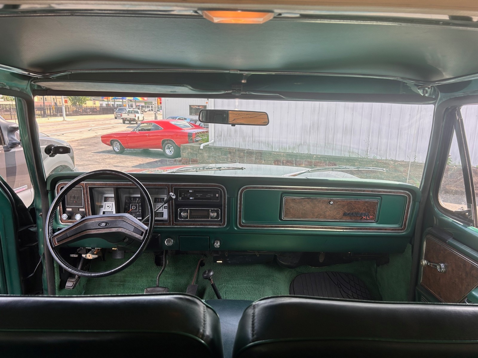 Ford-Bronco-1979-SUV-16