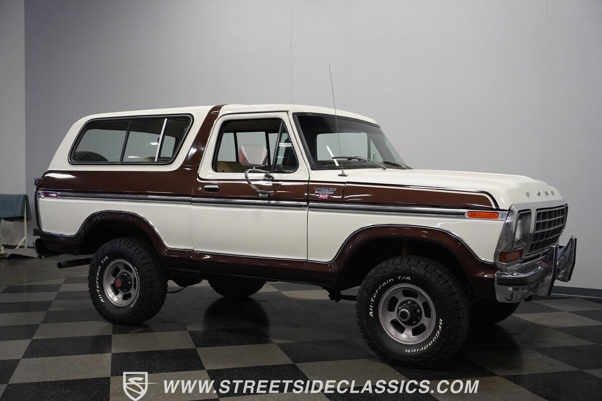 Ford-Bronco-1979-SUV-18