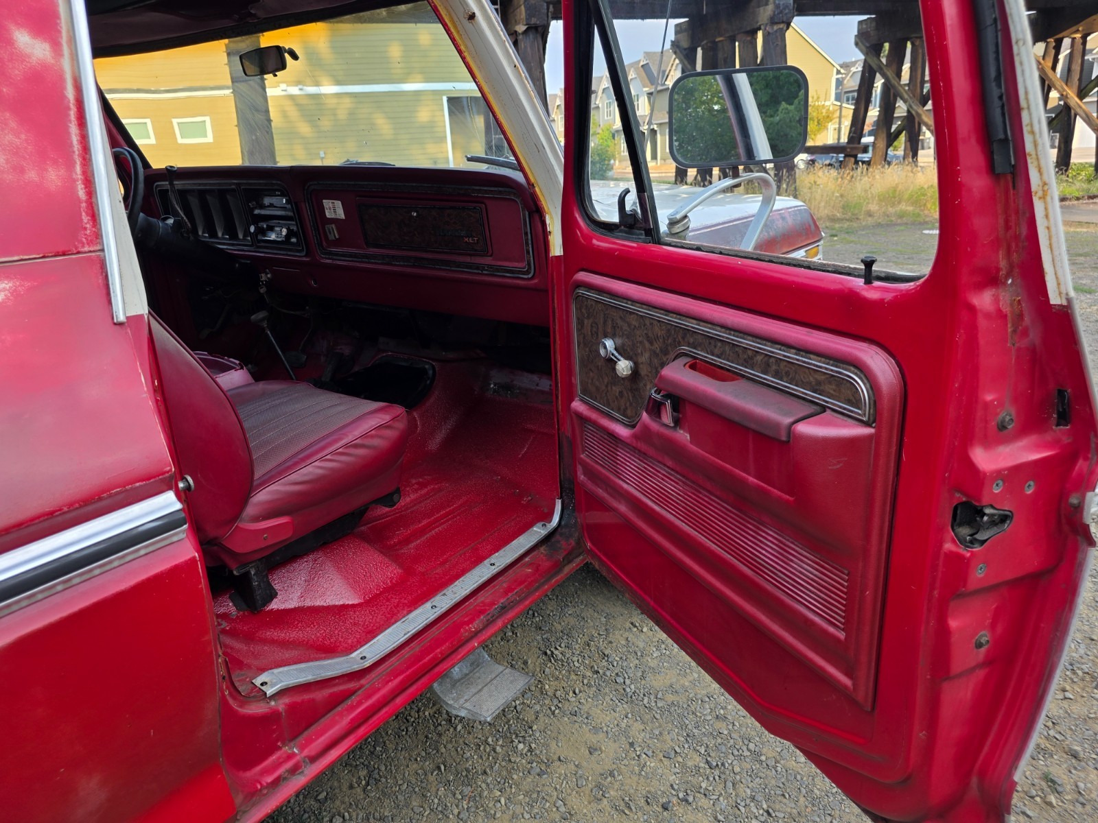 Ford-Bronco-1979-SUV-21