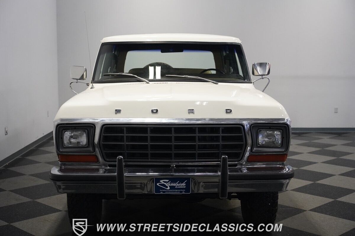 Ford-Bronco-1979-SUV-21
