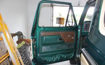 Ford-Bronco-1979-SUV-21