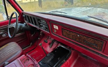 Ford-Bronco-1979-SUV-23