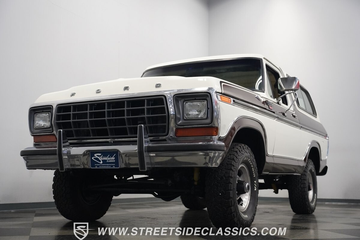 Ford-Bronco-1979-SUV-24