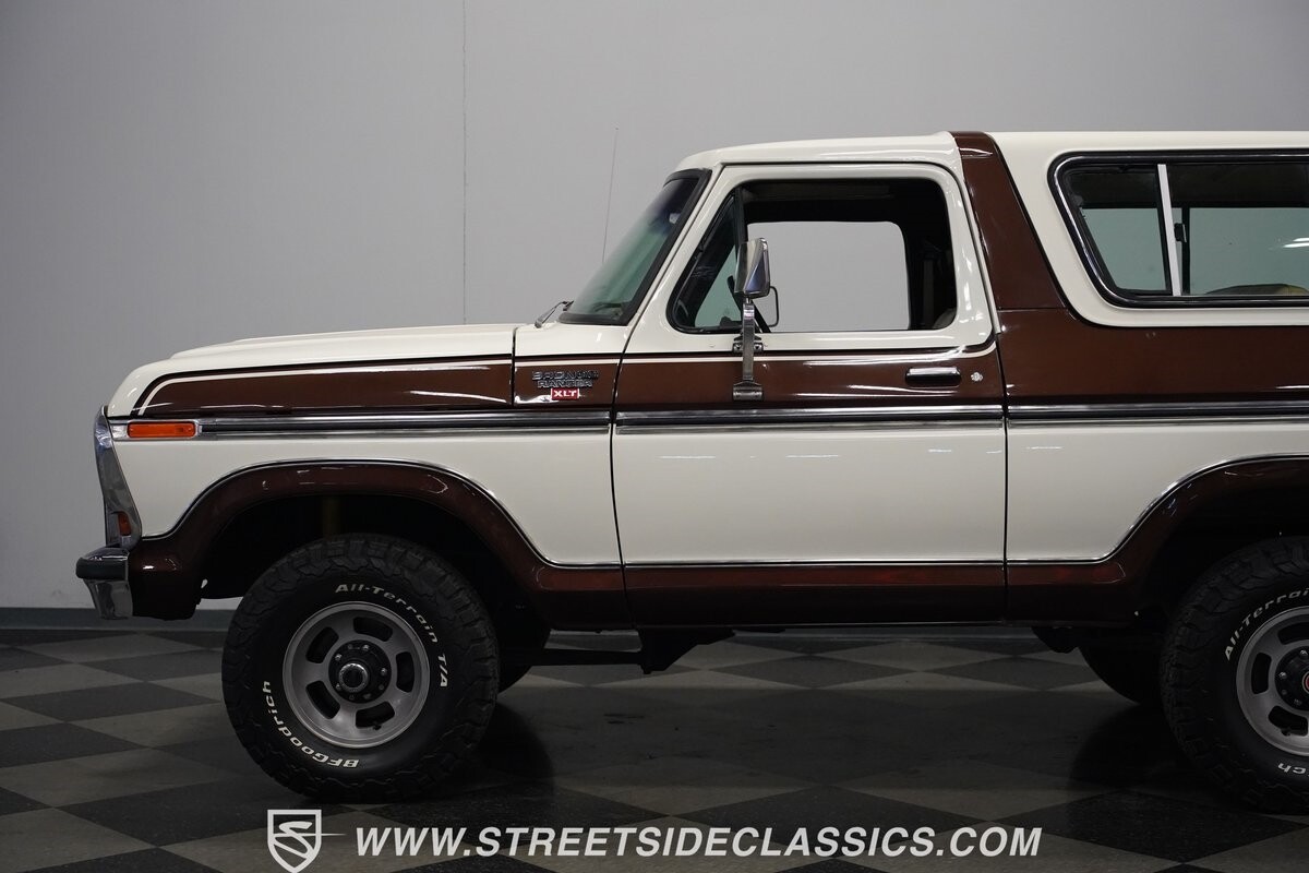 Ford-Bronco-1979-SUV-26