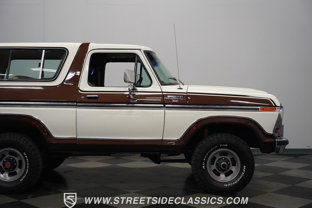 Ford-Bronco-1979-SUV-34