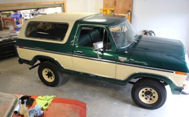 Ford-Bronco-1979-SUV-38